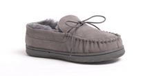 Load image into Gallery viewer, Superlamb Mens Moccasin Deluxe  Sheepskin Slipper Charcoal
