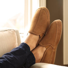 Load image into Gallery viewer, Acorn  Mens Romeo Walnut Sheepskin Slippers
